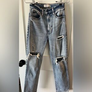 Abercrombie Ankle Straight Ultra High Rise Jeans (25/0) - distressed, light
